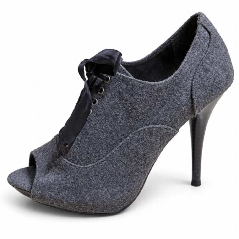 Lc Lauren Conrad Grey Peep Toe Pump sz 7.5